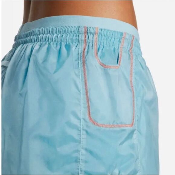 NWT Nike Icon Clash Tempo Blue  2-in-1 Mid-Rise Running Shorts Size Medium - Picture 5 of 7